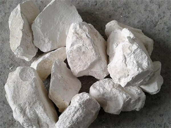 氧化鈣不能和哪些物質(zhì)混用？具體原因分析